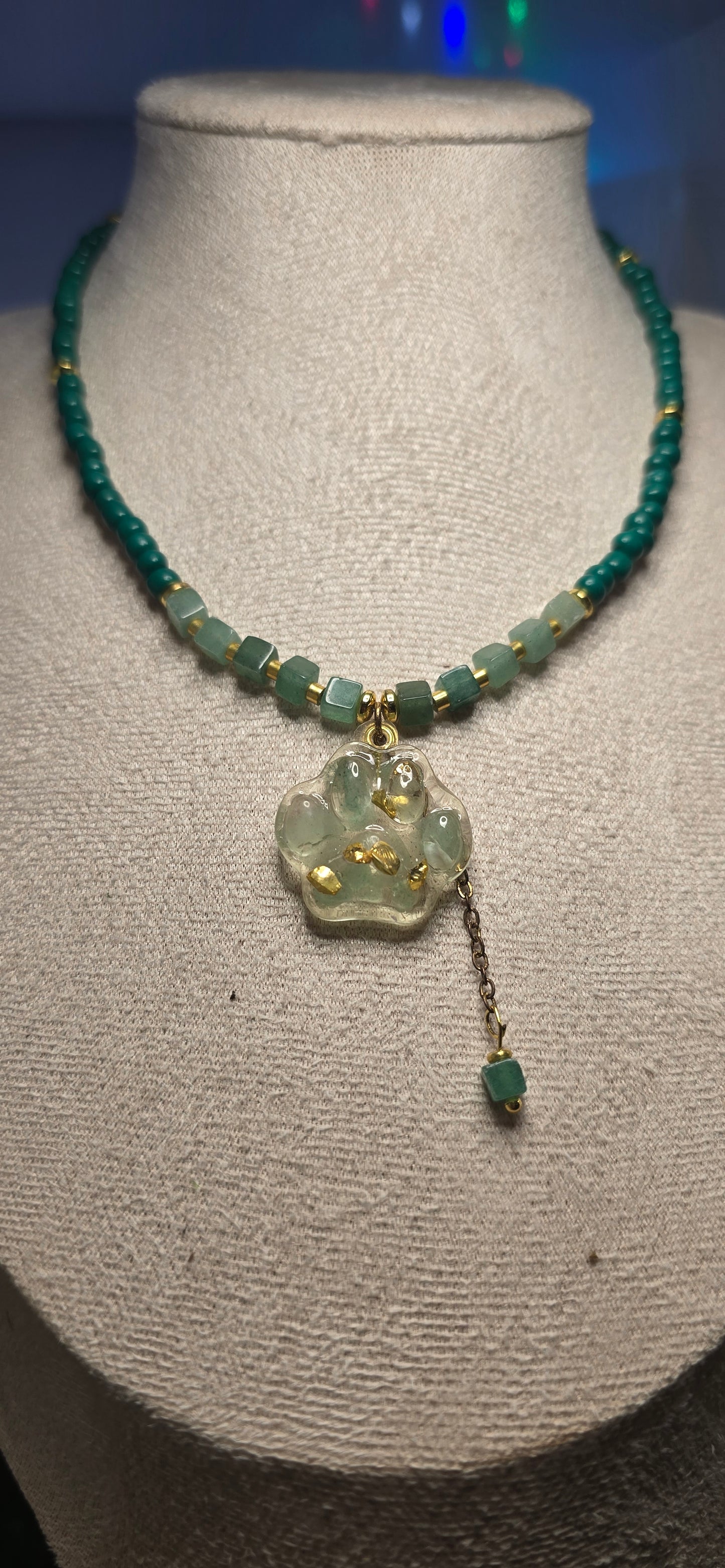 Orme di Natura: Collana "Zampetta" in Avventurina Verde