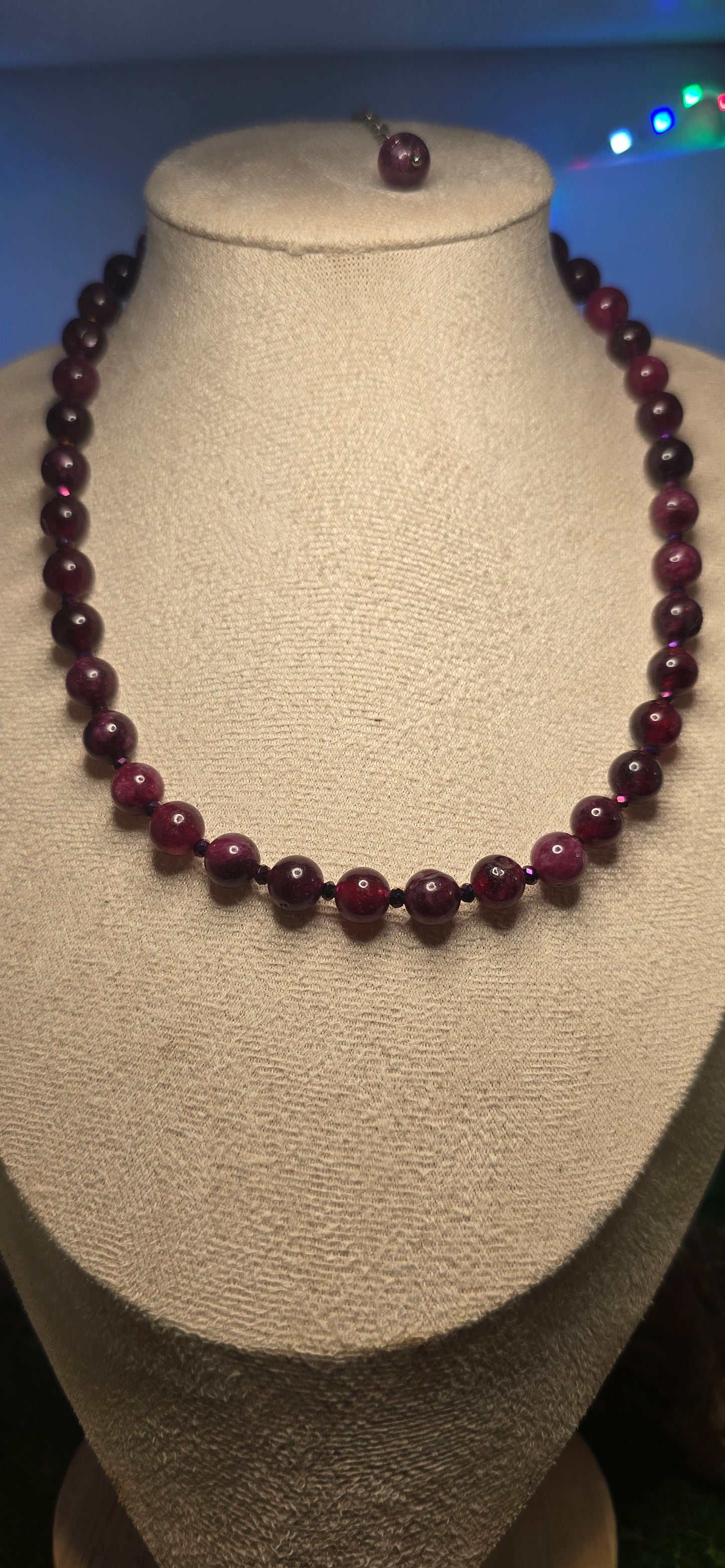 Fuoco e Passione: Collana in Granato