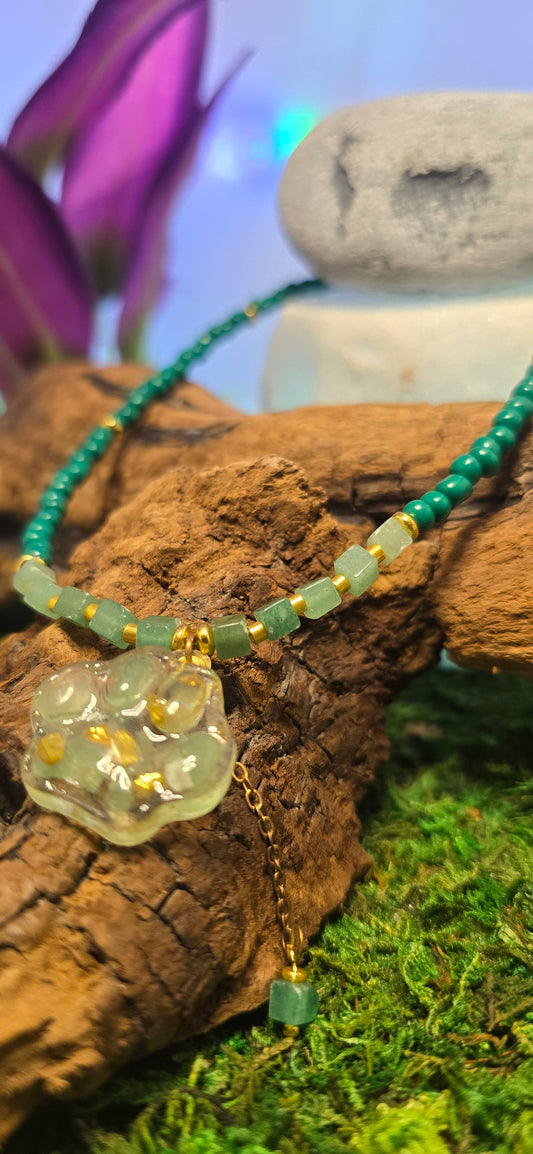 Orme di Natura: Collana "Zampetta" in Avventurina Verde