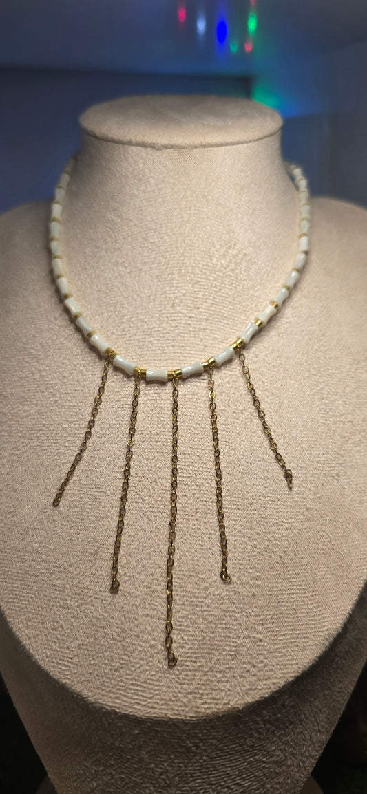 Luce di Laguna: Choker Minimal in Madreperla