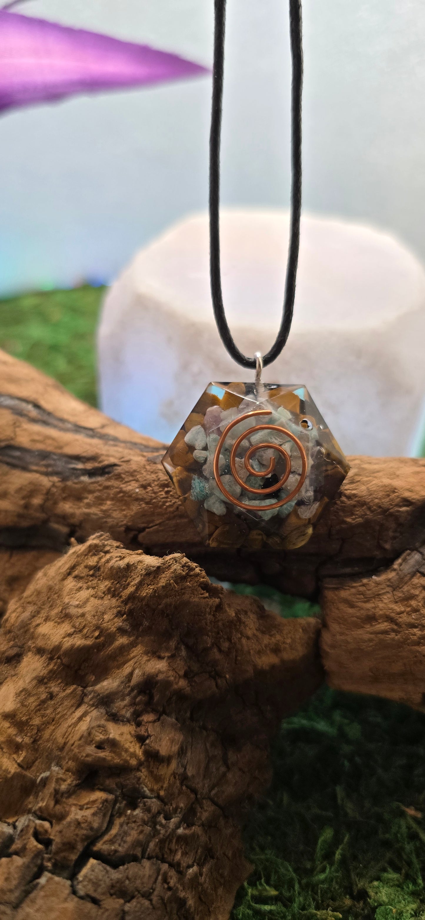 Orgonite e triskell Collana del Guerriero